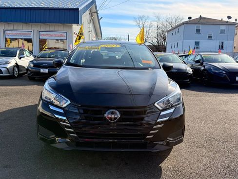 Used 2024 Nissan Versa S w/ S Plus Package image 3