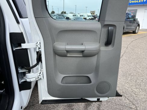 Used 2012 Chevrolet Silverado 1500 W/T image 11