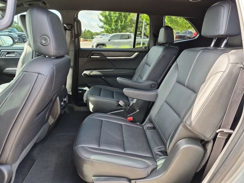 Used 2024 GMC Acadia Elevation w/ Black Edition AWD/4WD image 34