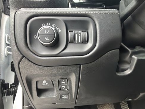 Used 2025 RAM 1500 Limited image 14