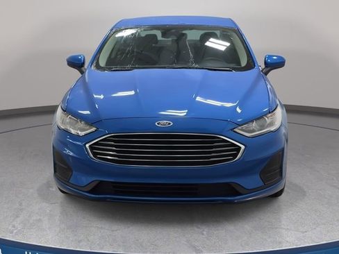 Used 2020 Ford Fusion SE image 3