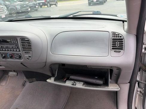 Used 2003 Ford F150 4x4 Regular Cab image 19