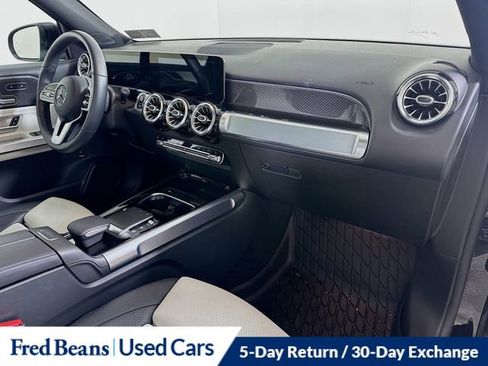 Used 2021 Mercedes-Benz GLB 250 GLB 250 image 30