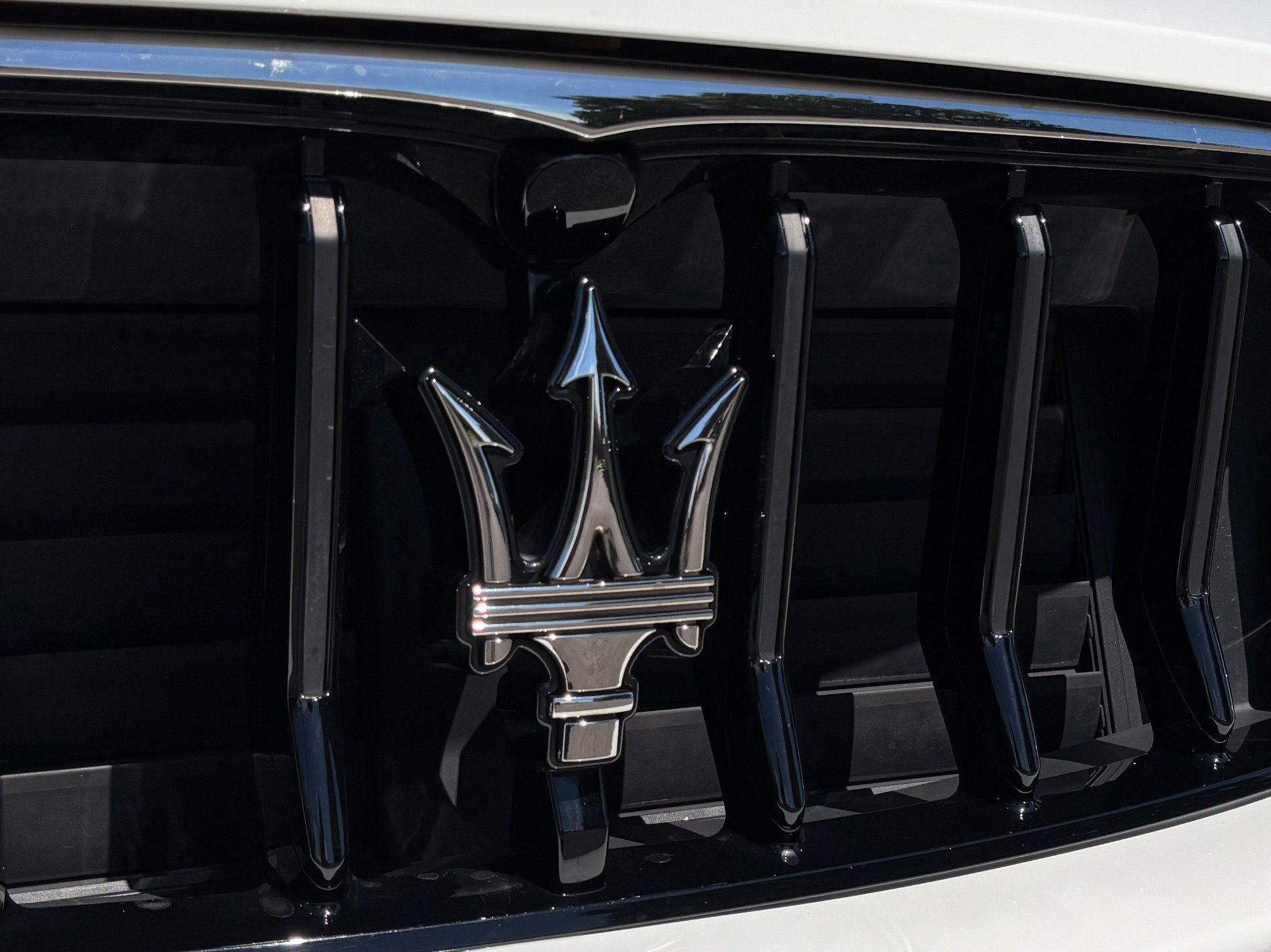 Used 2022 Maserati Levante Modena AWD/4WD image 19