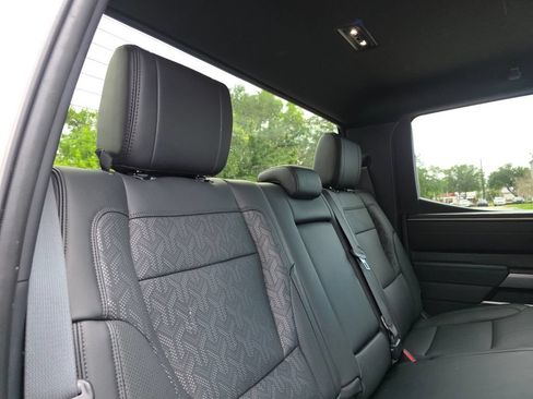 Used 2025 Toyota Tundra SR5 w/ SR5 Premium Package AWD/4WD image 18