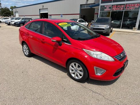 Used 2012 Ford Fiesta SEL FWD image 2