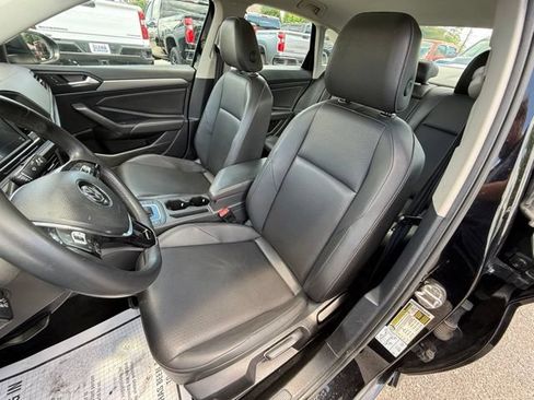 Used 2020 Volkswagen Jetta SE FWD image 13