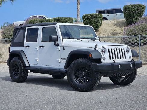 Used 2015 Jeep Wrangler Unlimited Sport w/ Quick Order Package 24S AWD/4WD image 3