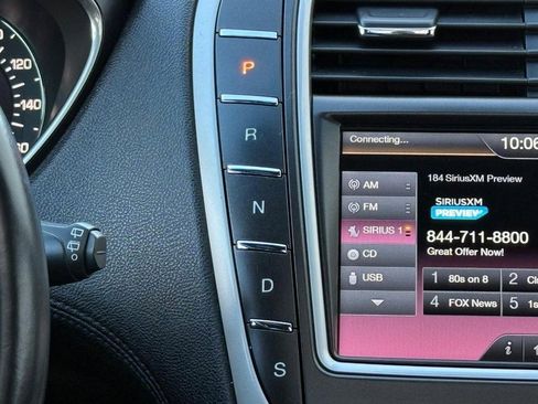 Used 2016 Lincoln MKX Reserve w/ Luxury Package image 12