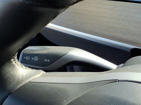 Used 2020 Tesla Model 3 image 17