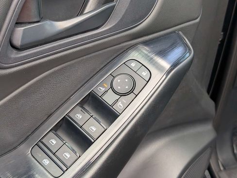 Used 2024 Nissan Rogue S FWD image 14