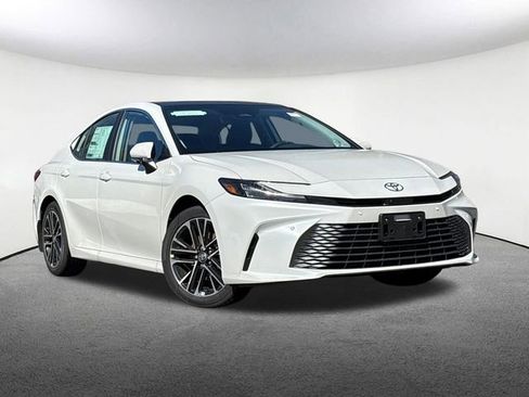 New 2026 Toyota Camry XLE image 2