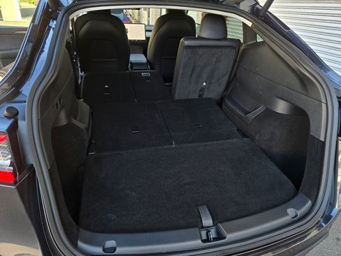 Used 2025 Tesla Model Y Long Range image 25