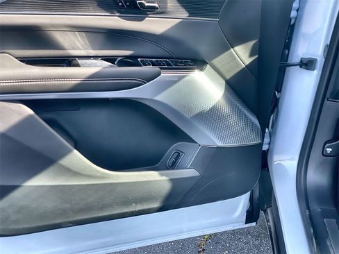 Certified 2026 Cadillac Lyriq Premium Sport image 21