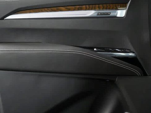 Certified 2026 Cadillac Escalade ESV Platinum Sport AWD/4WD image 5