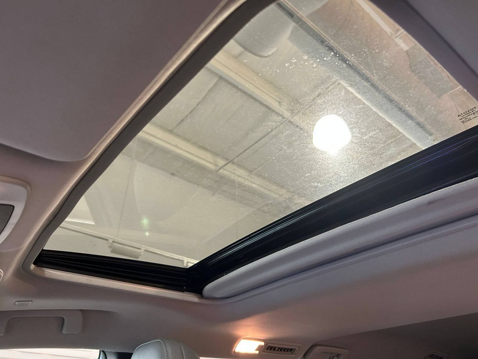 Used 2025 Toyota Sienna XLE FWD image 29