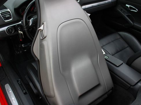 Used 2013 Porsche Boxster image 16