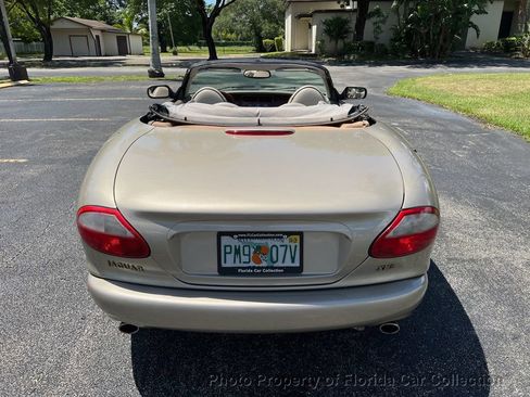 Used 1999 Jaguar XK8 Convertible image 14