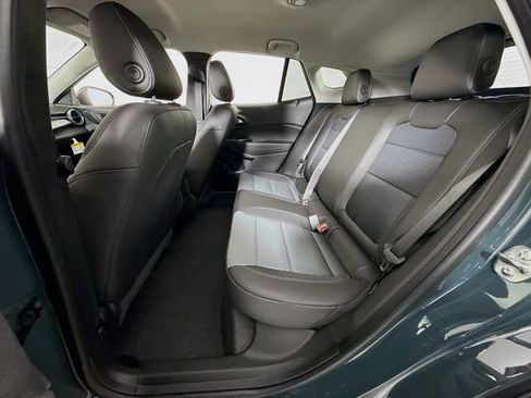 New 2026 Chevrolet Trax LT w/ LT Convenience Package FWD image 26