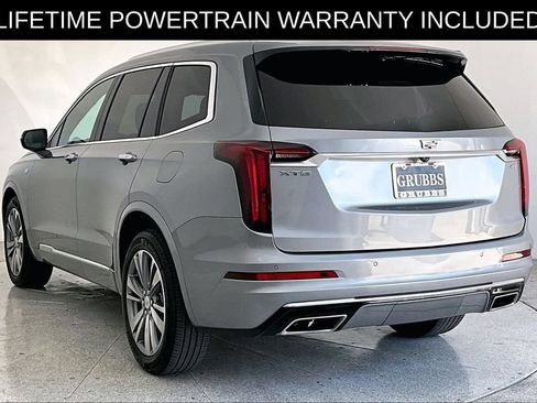 Used 2025 Cadillac XT6 Premium Luxury FWD image 15