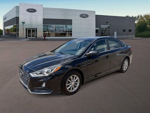 Used 2018 Hyundai Sonata SE FWD image 1