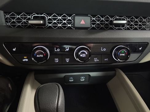 Certified 2025 Honda Accord SE image 19