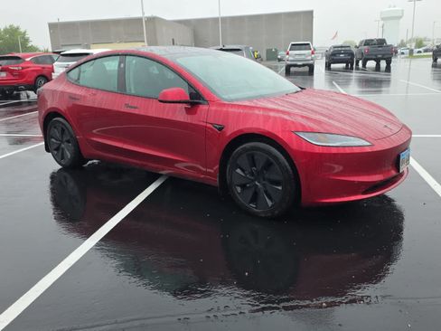 Used 2026 Tesla Model 3 RWD image 2