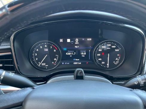 Used 2023 Cadillac XT6 Sport w/ Technology Package AWD/4WD image 29