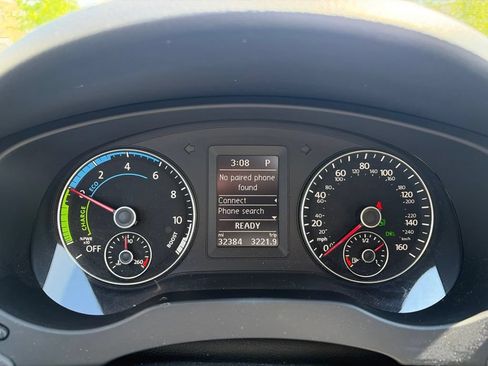 Used 2013 Volkswagen Jetta SE FWD image 6
