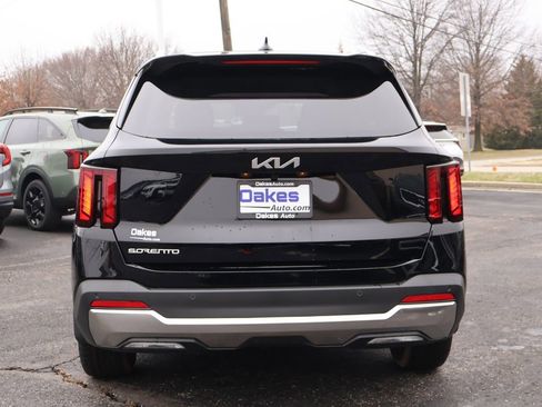 New 2026 Kia Sorento S FWD image 6