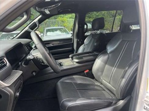 Used 2022 Jeep Wagoneer Series III image 22