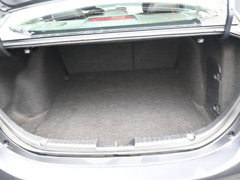 Used 2015 MAZDA MAZDA3 i Grand Touring image 7