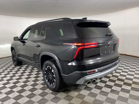 Used 2024 Chevrolet Traverse Z71 AWD/4WD image 6
