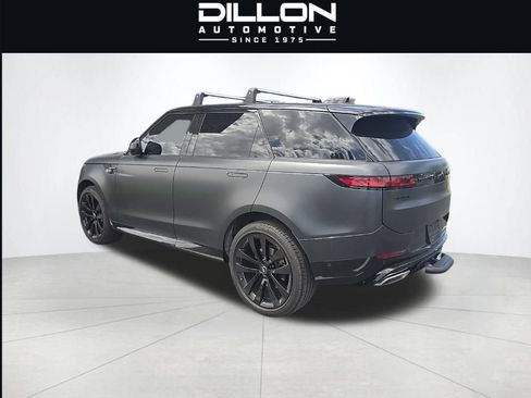 Used 2025 Land Rover Range Rover Sport Dynamic SE AWD/4WD image 3