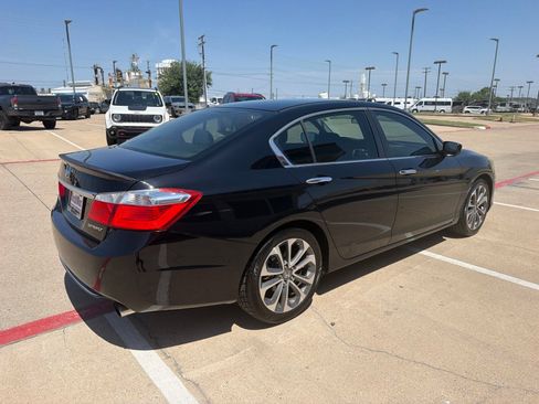 Used 2015 Honda Accord Sport image 5