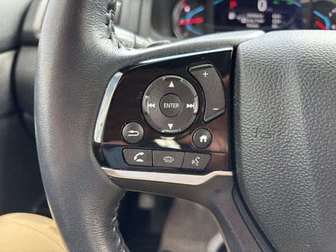 Used 2022 Honda Pilot Touring image 7