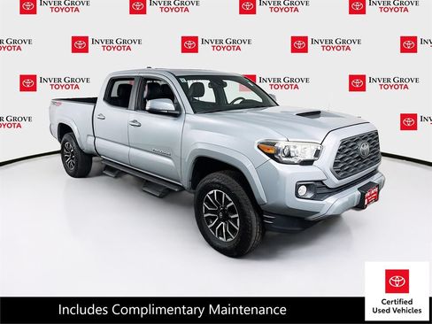 Certified 2020 Toyota Tacoma TRD Sport w/ TRD Premium Sport Package AWD/4WD image 3