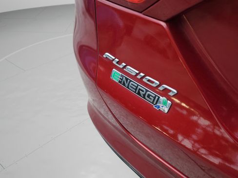 Used 2015 Ford Fusion Energi Titanium w/ Driver Assist Package image 9