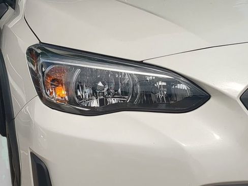 Used 2021 Subaru Crosstrek 2.0i Premium w/ Moonroof Package AWD/4WD image 10