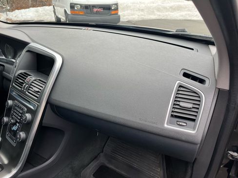 Used 2014 Volvo XC60 T6 image 13