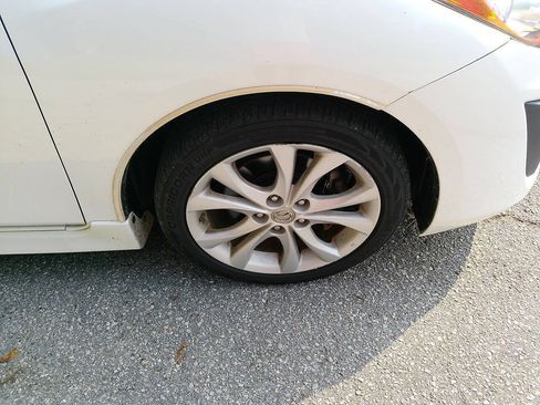 Used 2011 MAZDA MAZDA3 s Sport FWD image 23