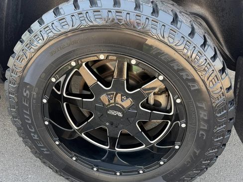 Used 2021 RAM 1500 Laramie AWD/4WD image 8