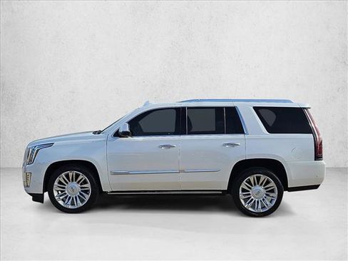 Used 2019 Cadillac Escalade Platinum image 9
