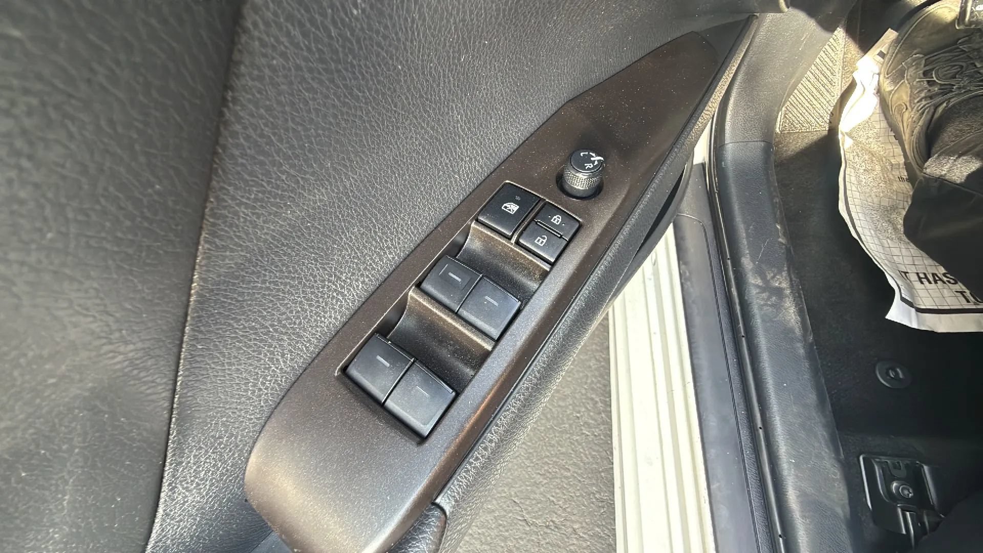 Used 2024 Toyota Camry SE FWD image 27