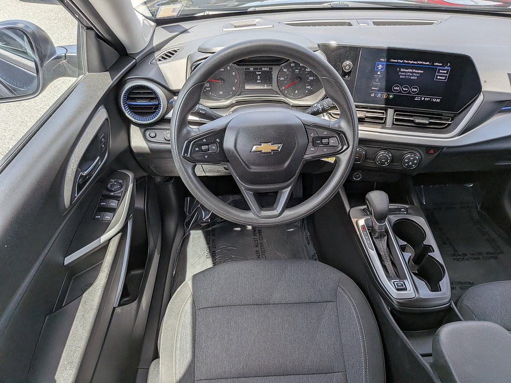 Certified 2024 Chevrolet Trax LS w/ Driver Confidence Package FWD image 15