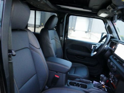 New 2026 Jeep Wrangler Sahara image 9
