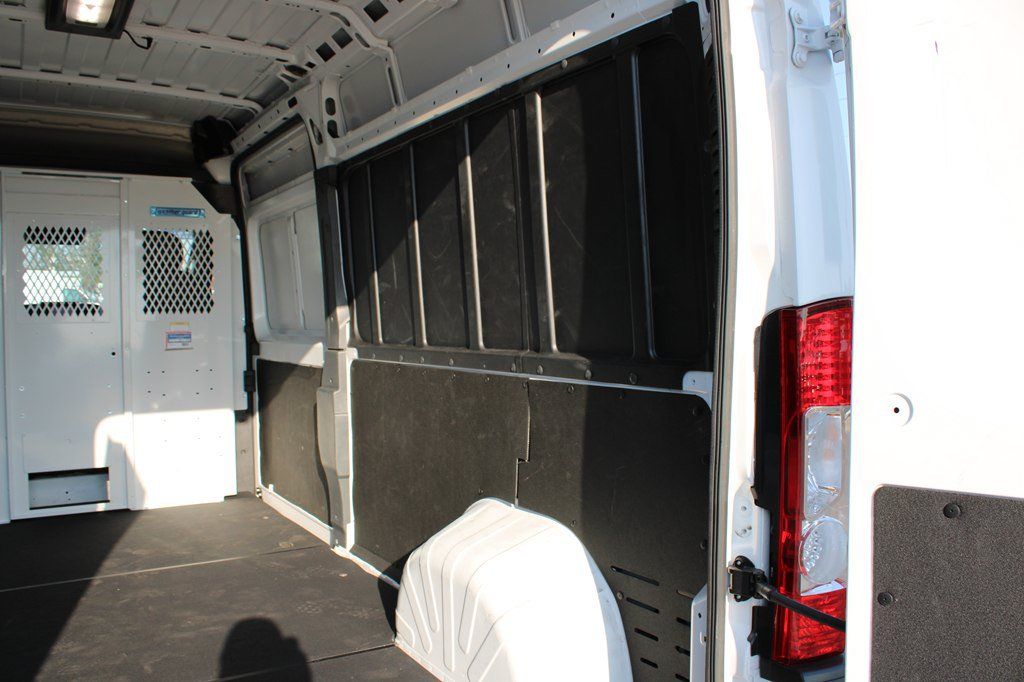Used 2025 RAM ProMaster 3500 w/ Convenience Group FWD image 22