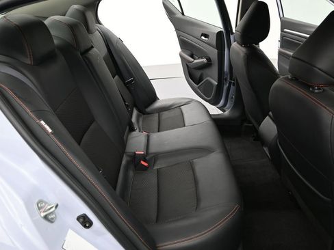 Used 2025 Nissan Altima 2.5 SR AWD/4WD image 9