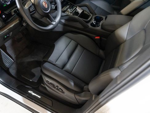Used 2026 Porsche Cayenne E-Hybrid AWD/4WD image 15