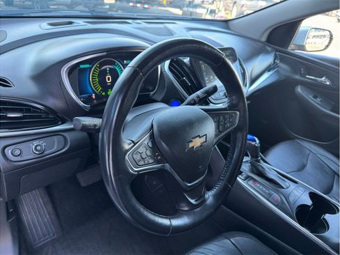 Used 2017 Chevrolet Volt Premier w/ Driver Confidence II Package FWD image 23